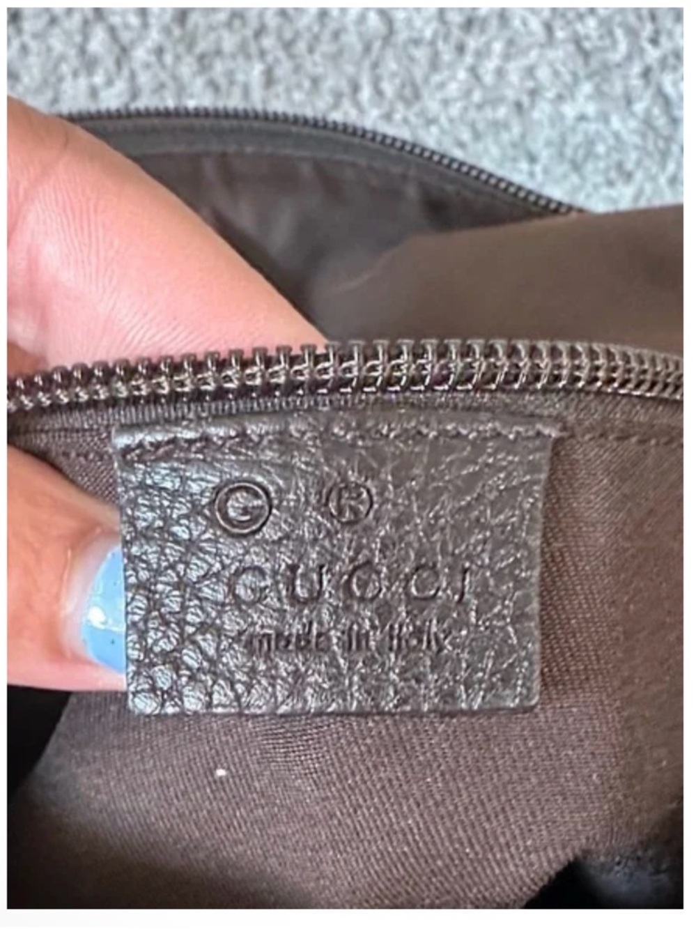 Gucci  Shoulder Bag - Picture 12 of 16